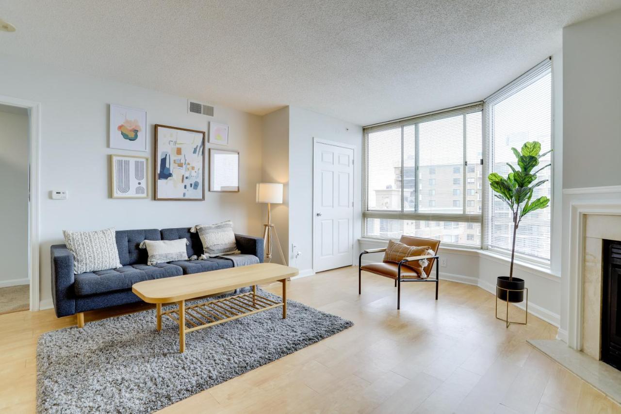 Elegant And Charming Condo At Ballston With Pool Arlington Luaran gambar